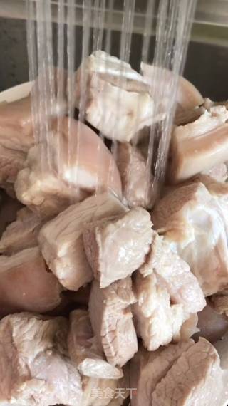家庭版红烧肉的做法步骤：5