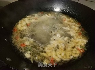 泡姜鸡丝米线的做法步骤：6