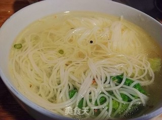 泡姜鸡丝米线的做法步骤：11