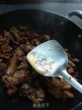 笋干焖鸭肉的做法步骤：6