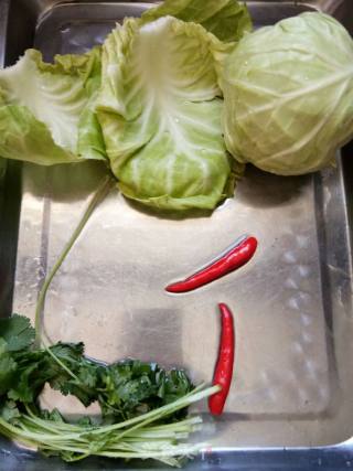 炝拌莲花菜的做法步骤：1