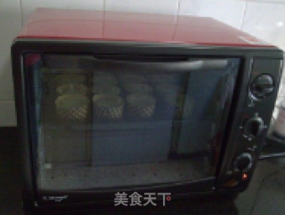 萌萌哒纸杯蛋糕，吃过的小宝贝都说好的做法步骤：7