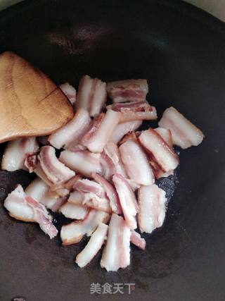 青椒炒腊肉的做法步骤：4