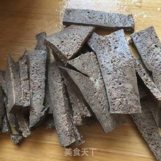 芹菜拌猪肝的做法步骤：6