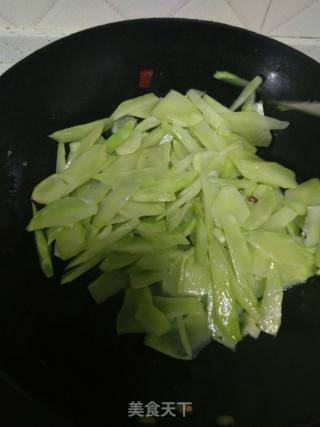 酱烧莴笋的做法步骤：3