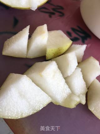 冰糖雪梨汁的做法步骤：3