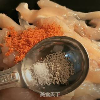 香酥鸡柳的做法步骤：4
