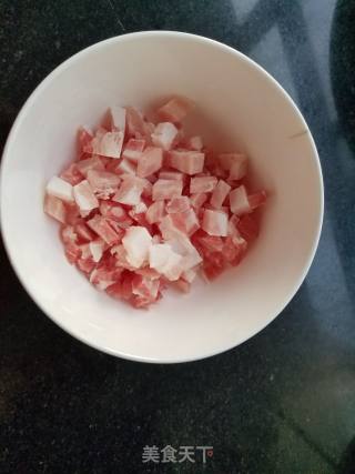肉末时蔬炒意面的做法步骤：1
