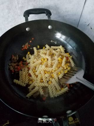 肉末时蔬炒意面的做法步骤：7