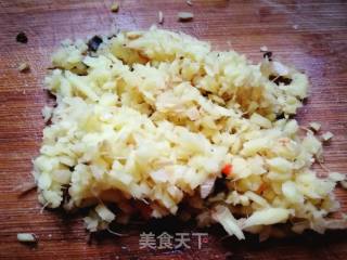 又是一年槐花香:槐花饺子的做法步骤：7