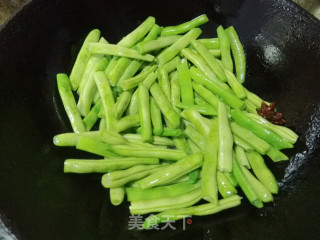 铁锅扁豆焖面的做法步骤：3