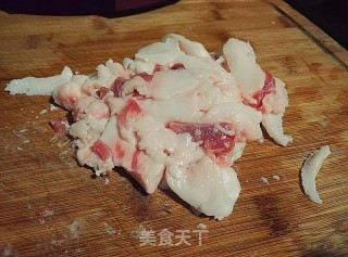 油渣白菜的做法步骤：1
