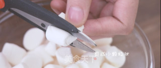 雪花酥的做法步骤：1