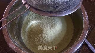 斑斓汁碧玉松糕的做法步骤：3