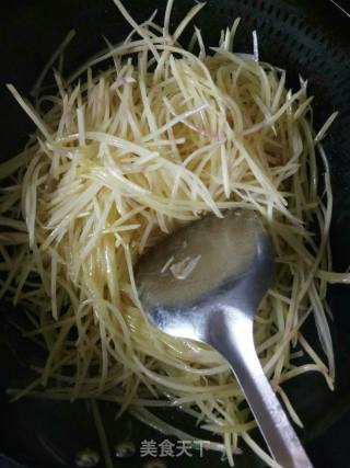 土豆丝拌面的做法步骤：4