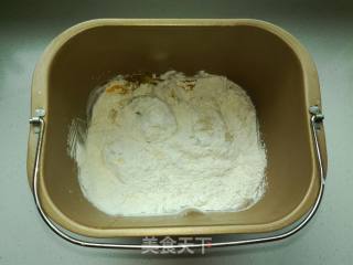 蔓越莓巧克力豆手撕面包的做法步骤：1