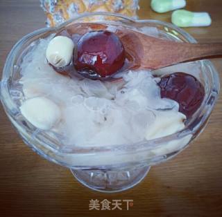 红枣.莲子.银耳羹的做法步骤：4