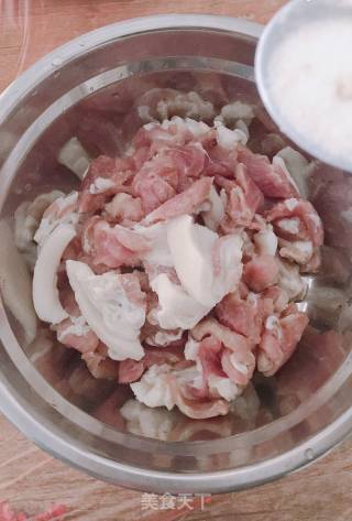 粉蒸肉的做法步骤：2