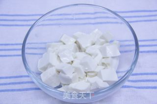 辅食--豆腐蘑菇羹的做法步骤：2
