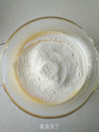 桑椹奶油蛋糕卷的做法步骤：3
