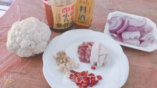 干锅花菜的做法步骤：1