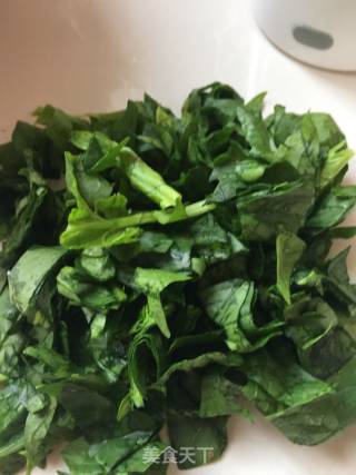 菠菜汁（胡萝卜汁等）的做法步骤：1