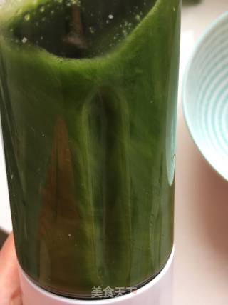 菠菜汁（胡萝卜汁等）的做法步骤：3