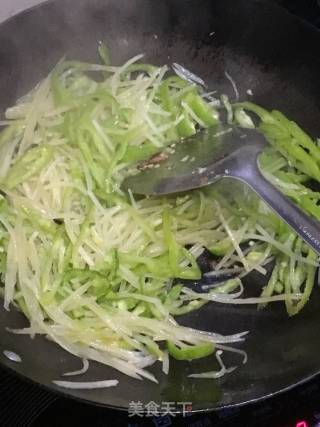 青椒土豆丝的做法步骤：7