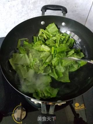 韭菜鸡蛋炒莴笋叶的做法步骤：5