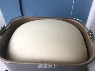 椰蓉花式面包的做法步骤：2