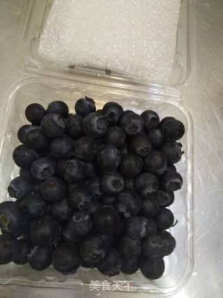 蓝莓沙拉的做法步骤：2