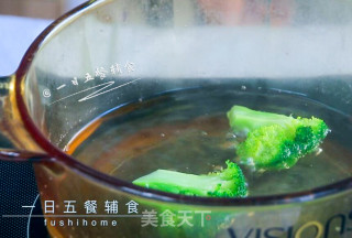 西兰花鱼丸的做法步骤：2