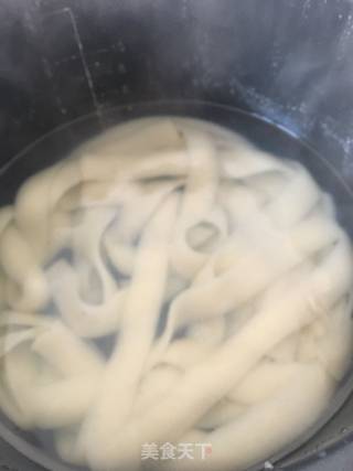 炒肉凉粉牛筋面的做法步骤：4