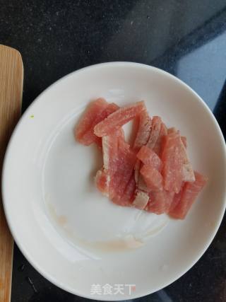 蒜苔肉丝盖浇饭的做法步骤：3