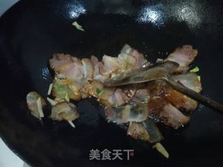 西葫芦炒腊肉的做法步骤：6
