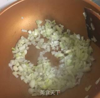 黑椒汁奶酪意面的做法步骤：2