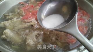 番茄苦瓜排骨汤的做法步骤：10