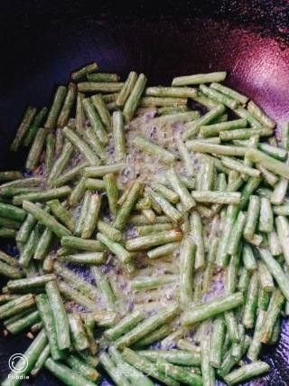 干锅豆角的做法步骤：5