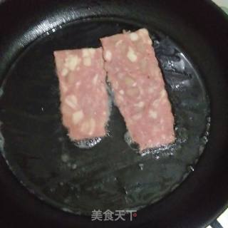 经典培根三明治的做法步骤：3