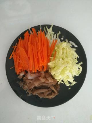 彩拌“肉香素”面的做法步骤：4