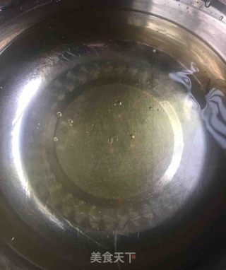 满足少女心的覆盆子喷砂慕斯的做法步骤：5