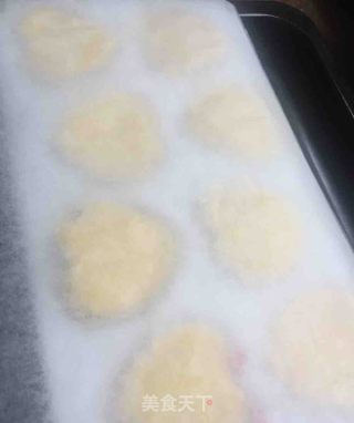满足少女心的覆盆子喷砂慕斯的做法步骤：11