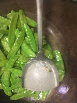蒜香荷兰豆的做法步骤：7