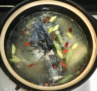 砂锅鱼头豆腐的做法步骤：6
