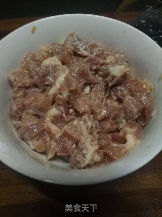 蒜苔炒肉丁的做法步骤：3