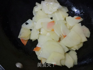 炖土豆片的做法步骤：2