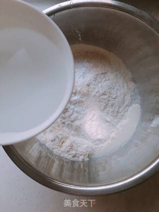 素三鲜馅饼的做法步骤：2