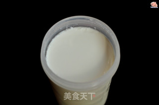 水果冻酸奶的做法步骤：1