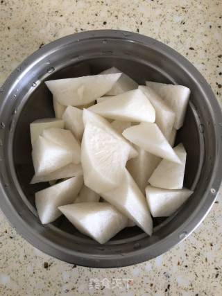 白萝卜山药炖牛腩的做法步骤：3