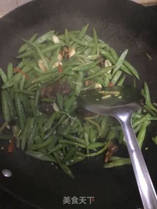 豆角肉丝盖浇米粉的做法步骤：11